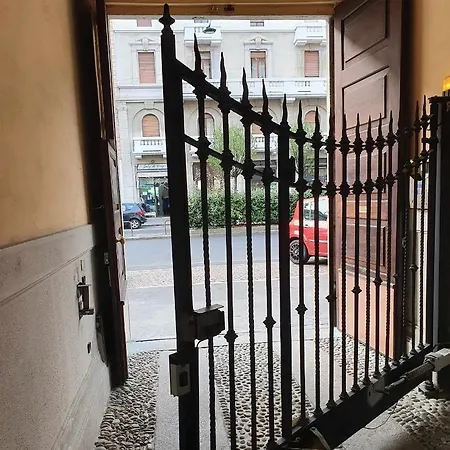 Vialemonzaotto * Milão